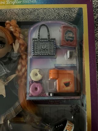 Rainbow High Clementine Sparkle & Shine Nueva