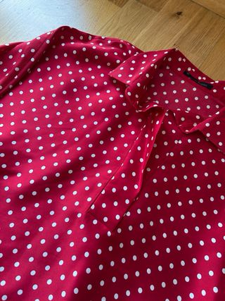 Camisa lunares roja Carolina Herrera Talla XS