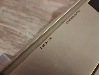 Teclado Yamaha con soporte