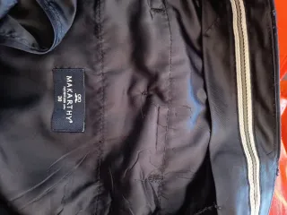 Traje de hombre azul marino