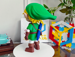 Statuetta Link Zelda 23cm - Alta Qualità con Spada