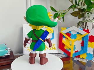Statuetta Link Zelda 23cm - Alta Qualità con Spada
