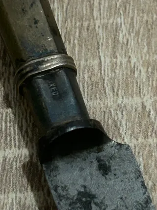 Cuchillo de plata antiguo