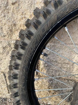 Rueda Delantera Kawasaki KXF 250/450cc