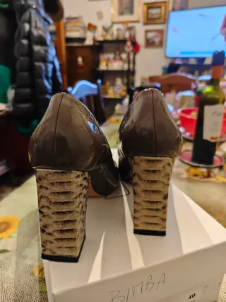 Scarpe Piel de Luna vernice cappuccino 39