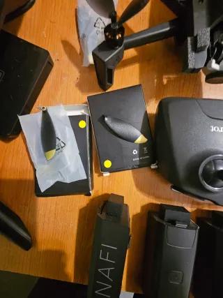 Drone Parrot Anafi + Accessori