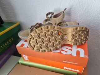 Sandalias Beige y Marrón Mujer