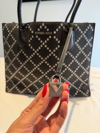 Bolso Michael Kors Negro Tachuelas Original