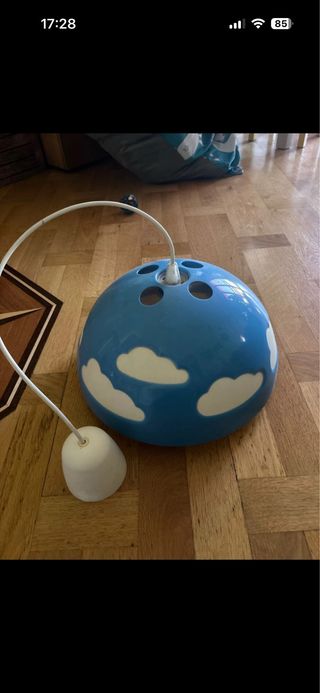 Lampadario cameretta azzurro con nuvole