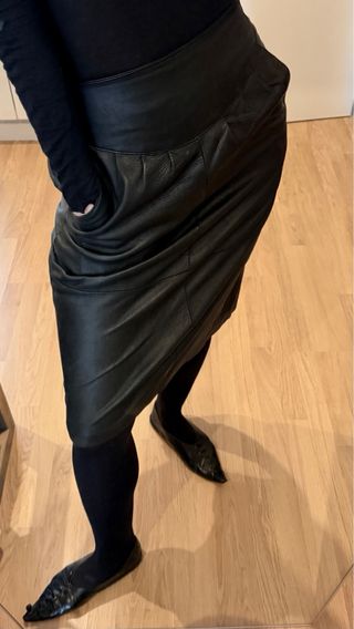 Falda cuero midi años 80-90