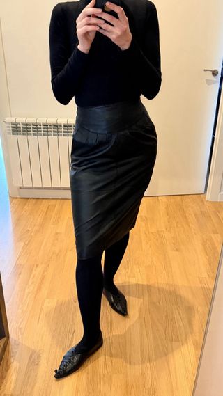 Falda cuero midi años 80-90