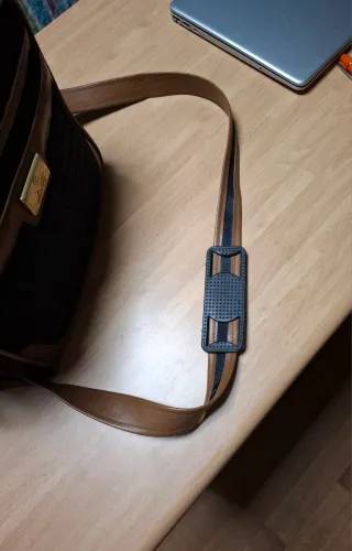 Borsello Dielle nero e marrone con 4 scomparti