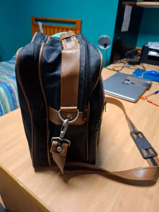 Borsello Dielle nero e marrone con 4 scomparti