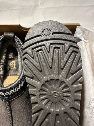 UGG Tasman Altas Grises Talla 39