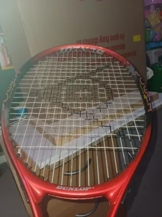 Raqueta de Tenis Dunlop Roja