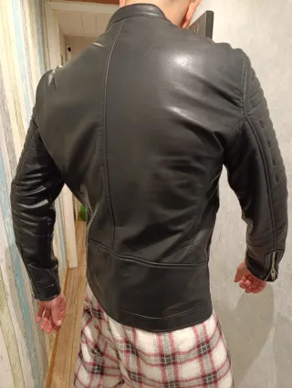 Chaqueta polipiel Zara hombre,muy buen estado.