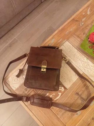 Bolso de piel para caballero