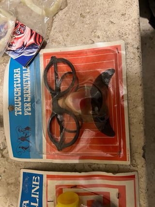 Articoli vintage carnevale