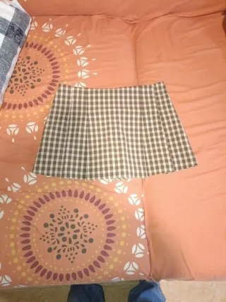 Falda pantalón cuadros beige y marrón Talla M