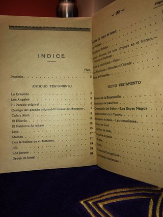 Libro religioso muy antiguo con litografías únicas