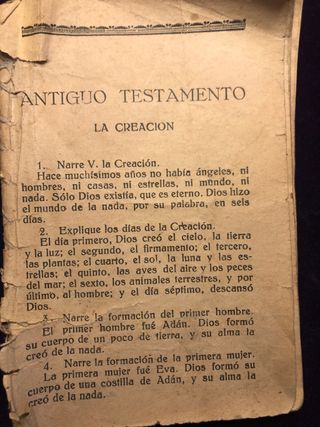Libro religioso muy antiguo con litografías únicas