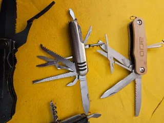 Coltellino multiuso 4 pezzi