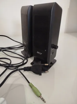Altavoces Acer Negros