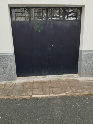 Puerta de garaje de hierro - 4 hojas