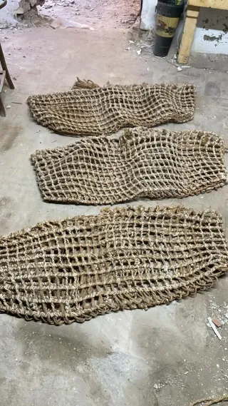 4 Redes antiguas esparto hechas a mano