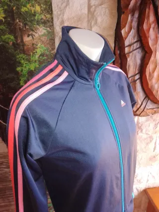 Adidas talla S-M Sudadera y camiseta deportiva