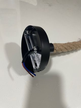 Lámpara de techo con cuerda