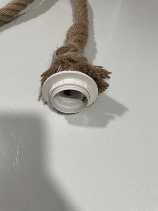 Lámpara de techo con cuerda