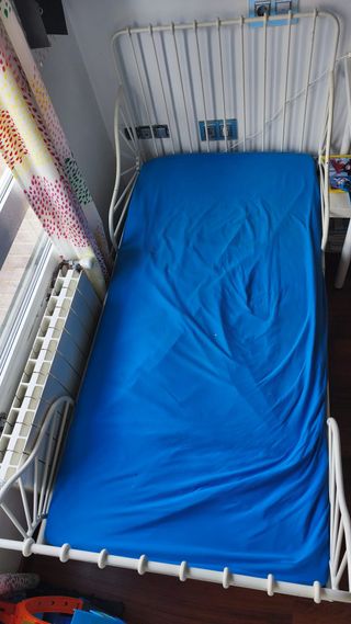 Cama infantil extensible Ikea Minnen