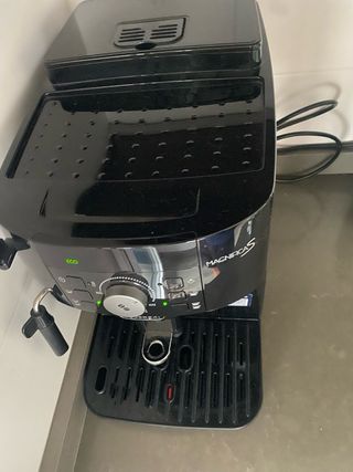 Cafetera Delonghi Magnifica S Automática