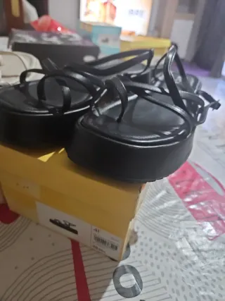 Pack 2 Sandalias Talla 41 Blancas y Negras