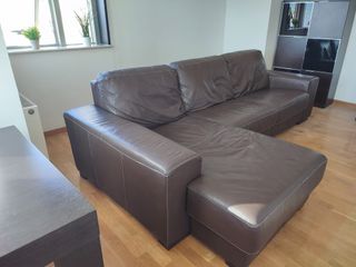 Sofá chaiselonge de cuero de la marca Granfort