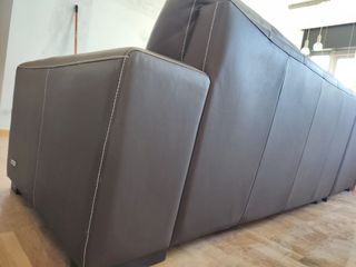 Sofá chaiselonge de cuero de la marca Granfort