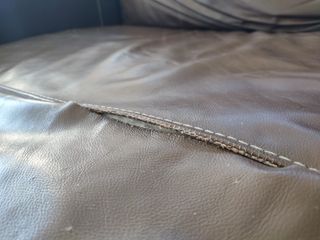 Sofá chaiselonge de cuero de la marca Granfort