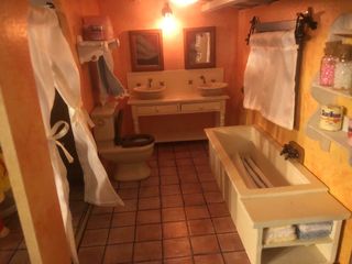 Casa de muñecas amueblada