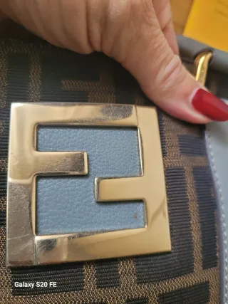 Borsa Fendi modello hobo in tela logata zucca