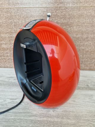Macchina del caffè Dolce Gusto rossa
