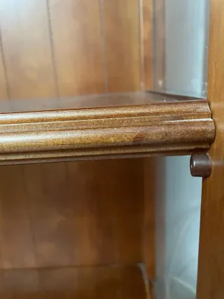 Vitrina madera cristal 2 puertas cajones