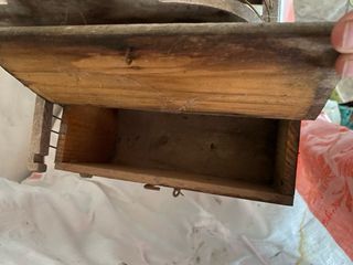 Antigua Jaula Madera para Reparar