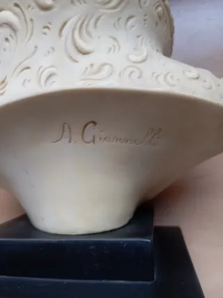 Figura de Arnaldo Giannelli mujer firmado 30cm