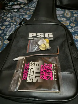 Guitarra Fender Squier