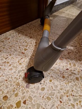 Trona Jane colorida para bebé