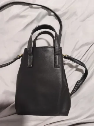 Bolso negro para móvil