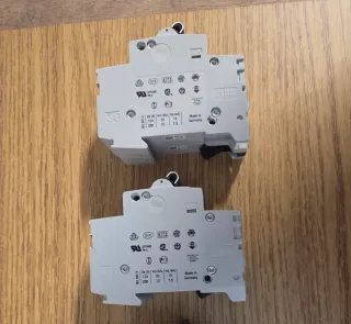 2 Interruptores automáticos ABB C25