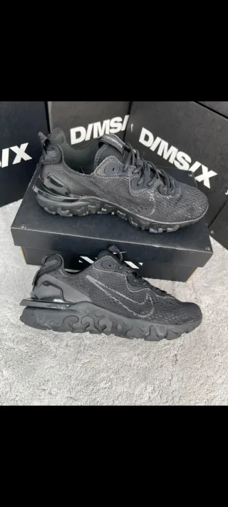 Nike React negras talla 44