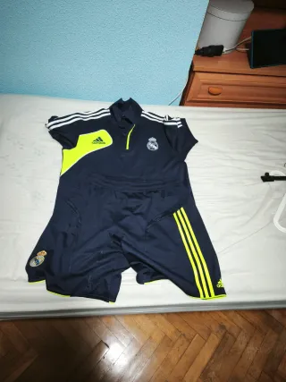 Conjunto Chándal Real Madrid Adidas Azul y Amarill